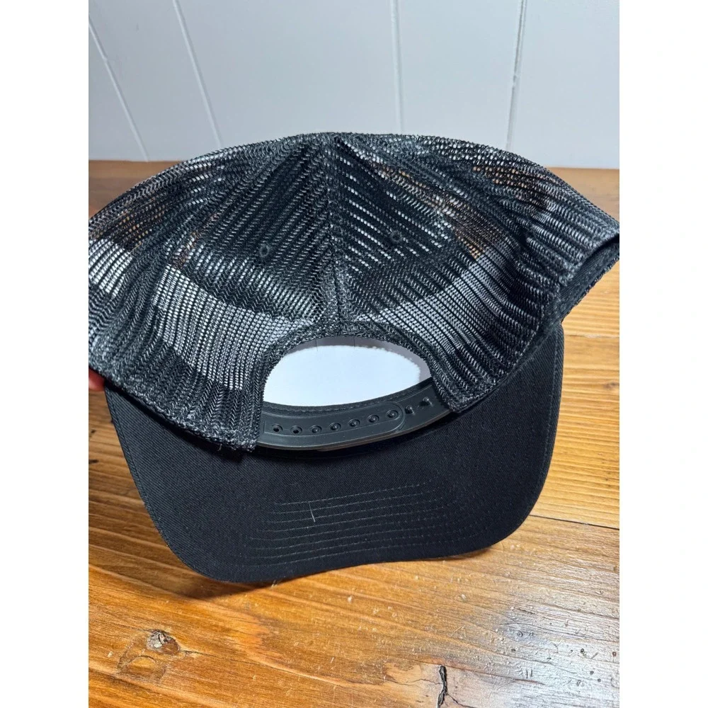 NEW Snap-on Trucker Hat Mens OSFM Black Mesh Back Snapback Logo Cap